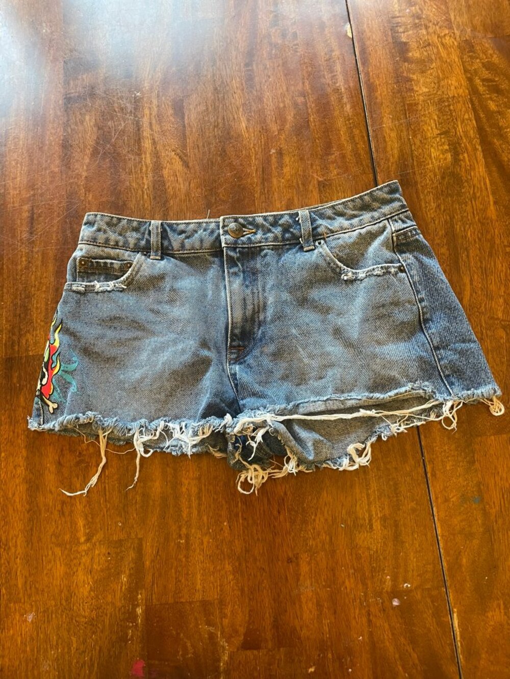 Ed Hardy Denim Cutoff Shorts Skull Flame Graphic Y2K Size M Distressed